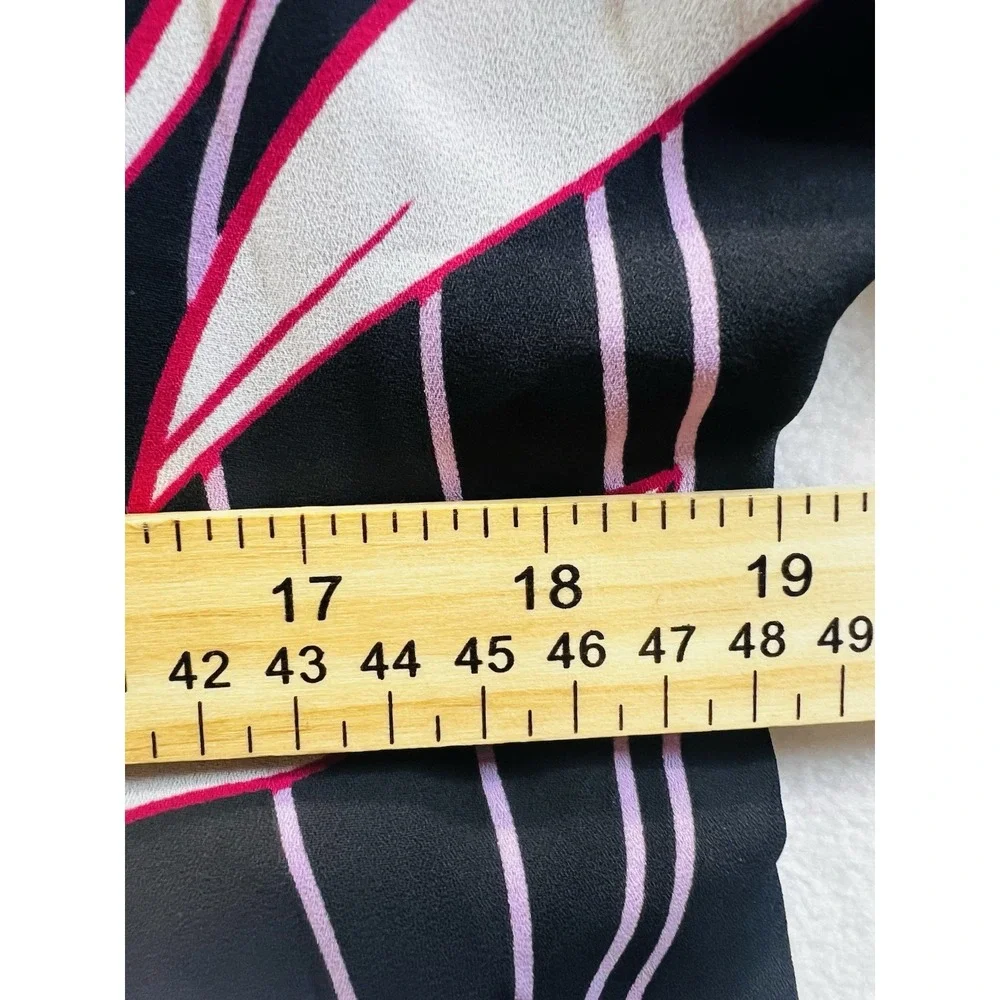 White House Black Market Floral Blouse Womens Size XXS Black Pink Dolman V-Neck - Picture 5 of 9